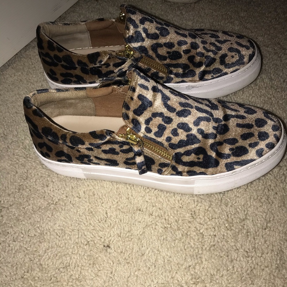 Size 9 Cheetah Steve Maddens
